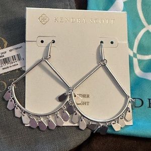 New with tags. Silver rhodium Sydnie earrings